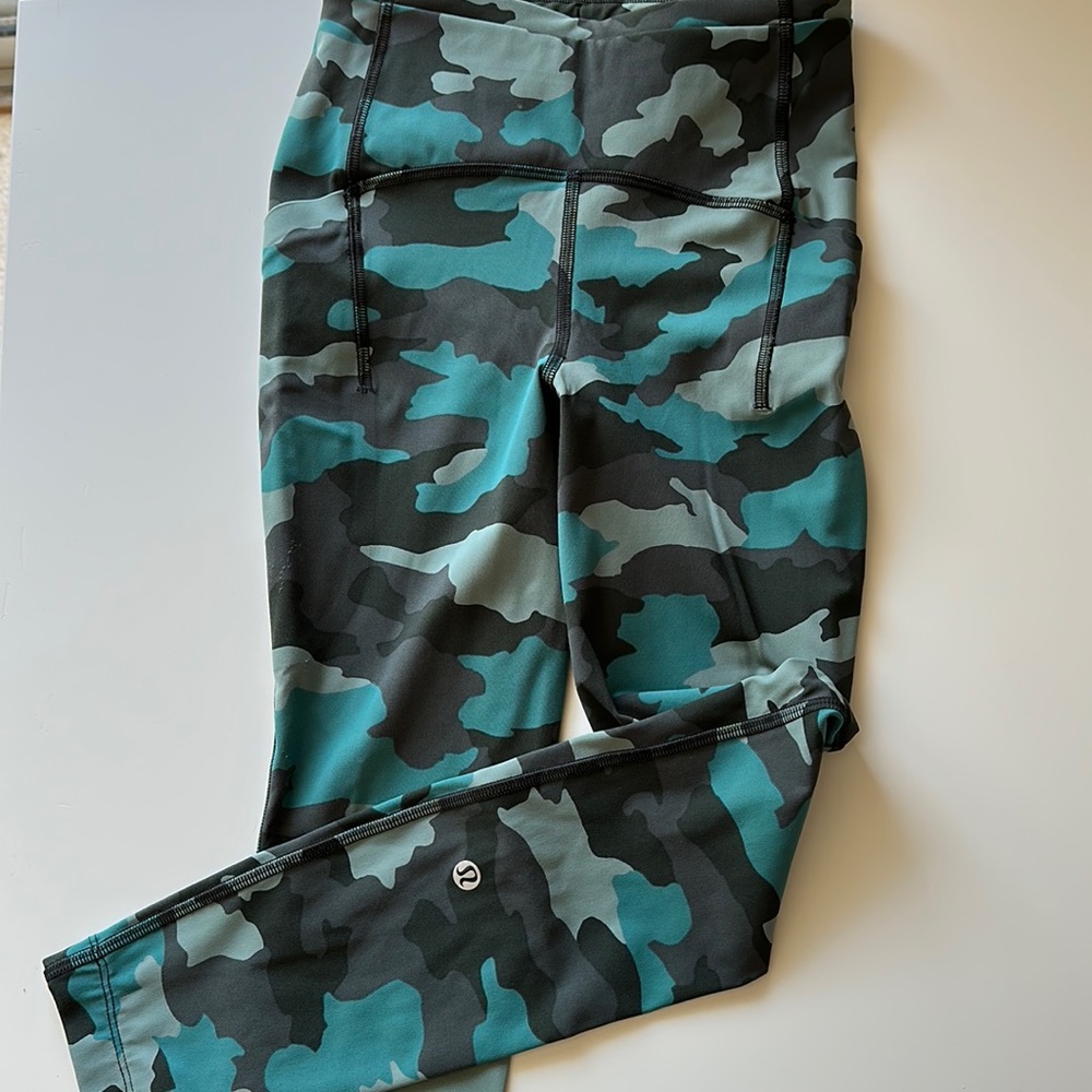 LuluLemon Swift Speed high rise Teal Camo